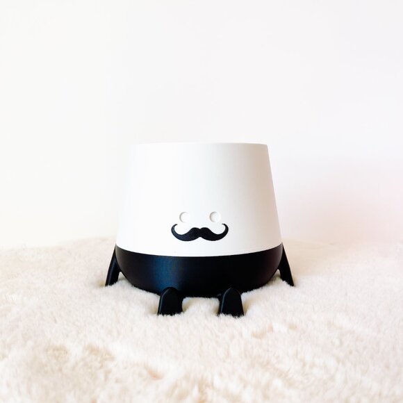 Larold the gentleman // happy pot - plant pots for lined plants - Picture 3 of 3